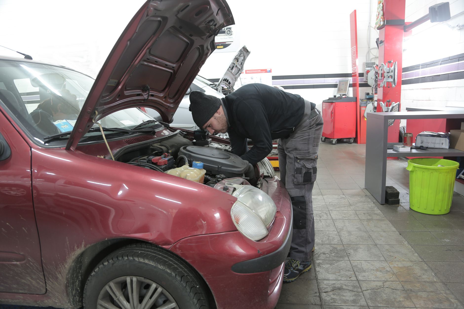 Réparation voiture équipe à Montpellier